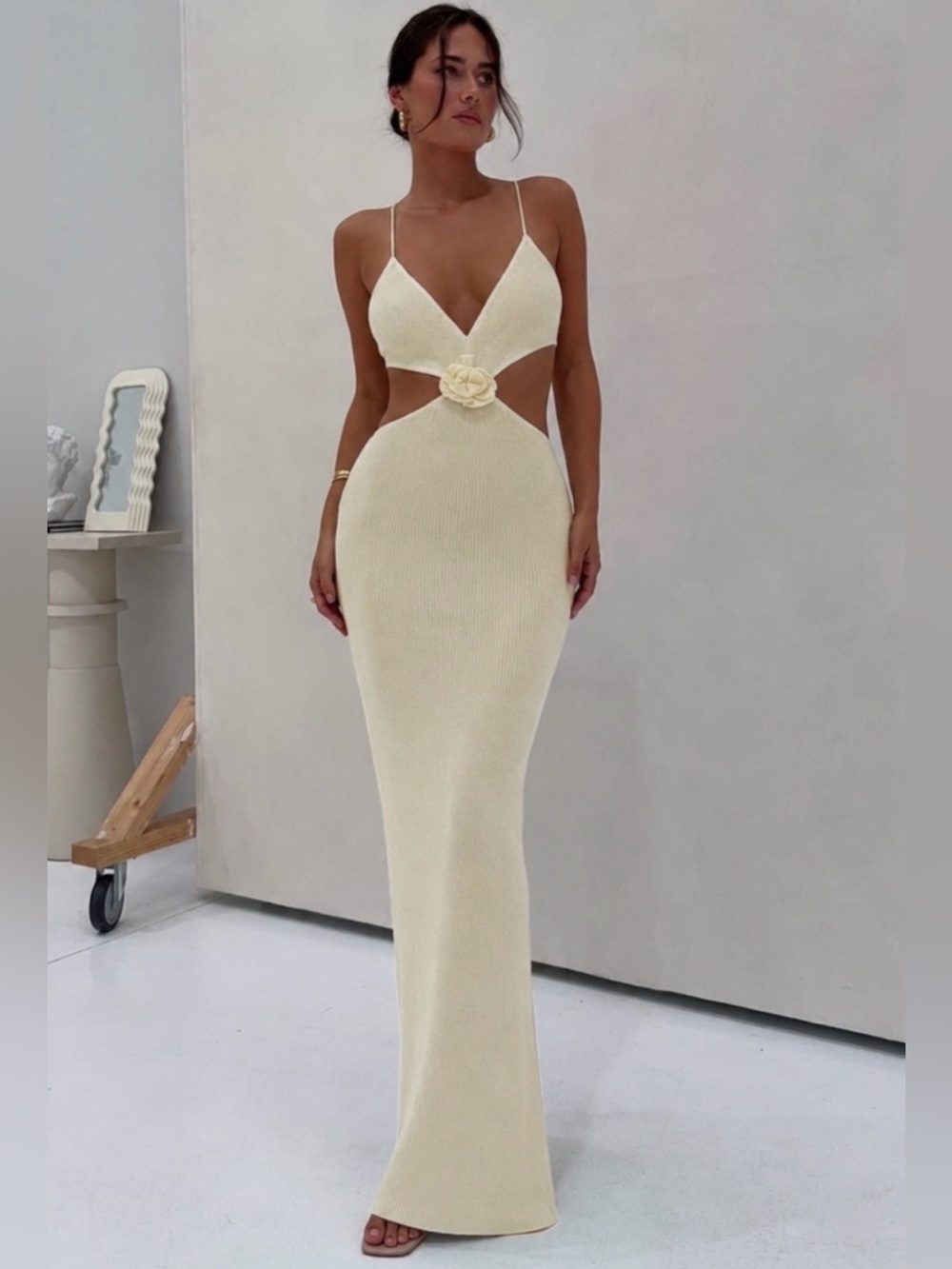 NWT MORE TO COME 3D Flower Cutout Maxi Dress in Pale Yellow Open Back Small